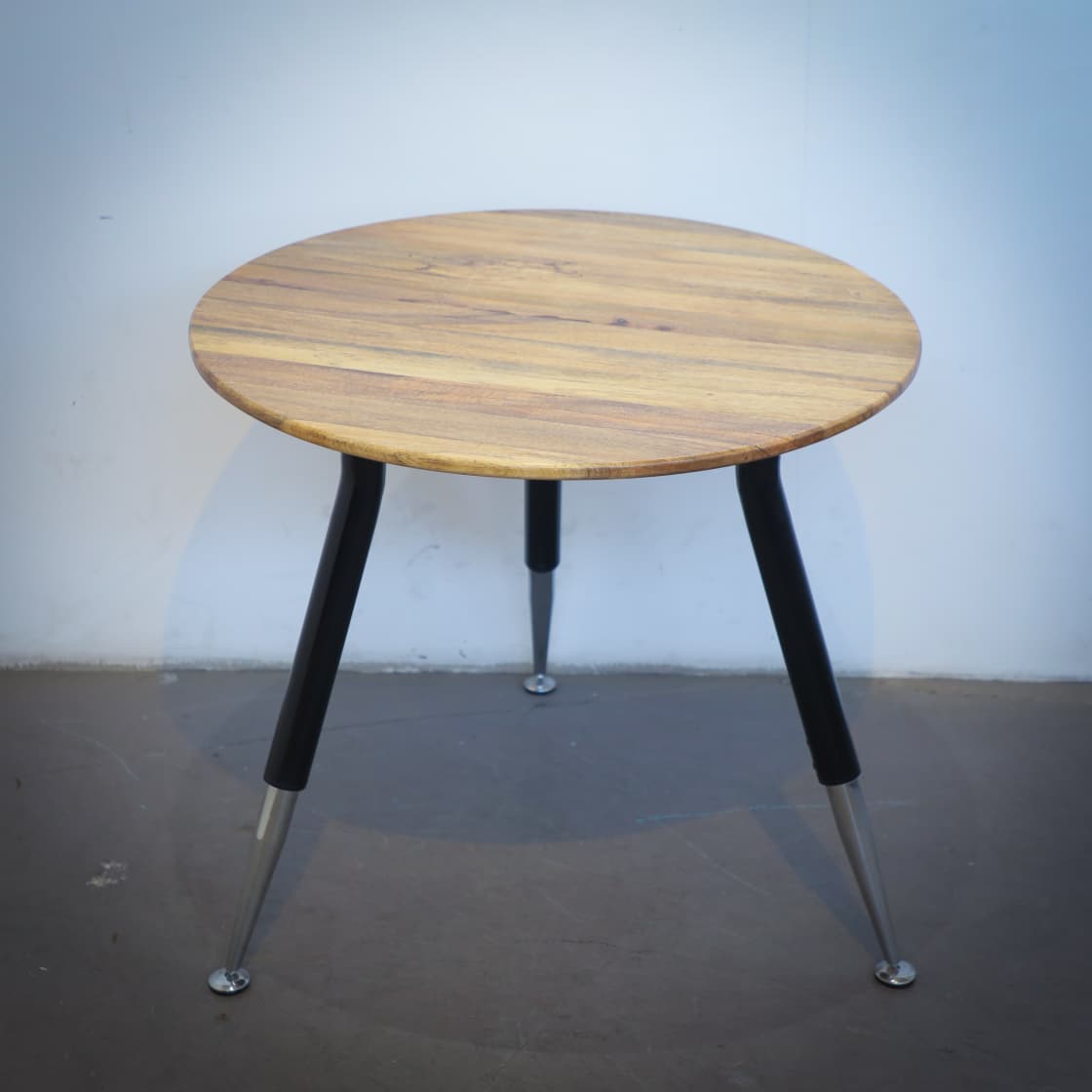 Zen Orbit Round Table